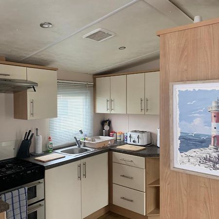 Phoenix Caravan Hire, Trecco Bay Porthcawl Dış mekan fotoğraf